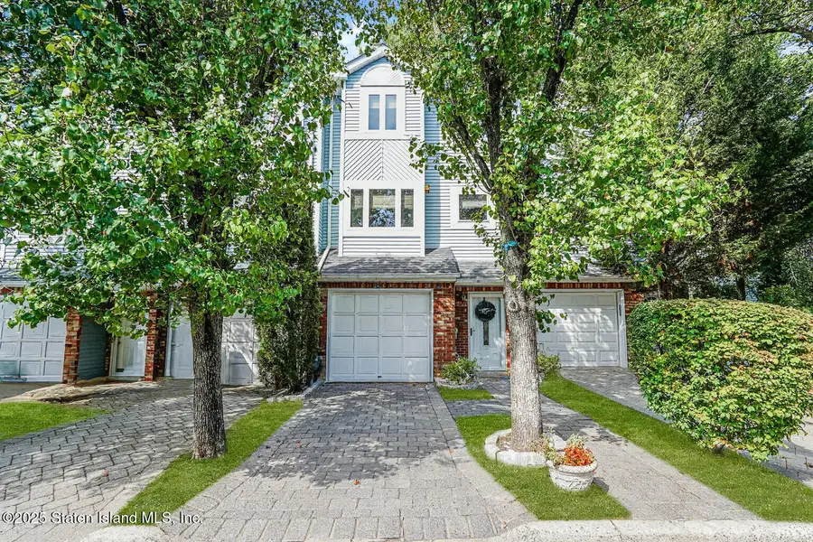 117 Pembrook Loop, Staten Island, NY 10309 - Image #2