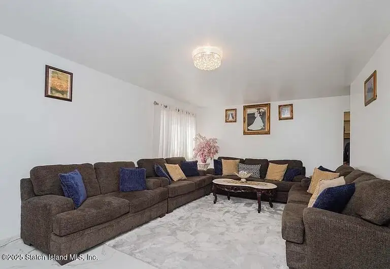 86 Tioga Street, Staten Island, NY 10301 - Image #3