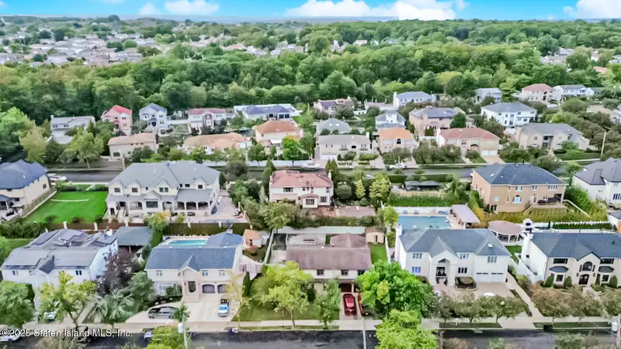 267 Bennett Avenue, Staten Island, NY 10312 - Image #3