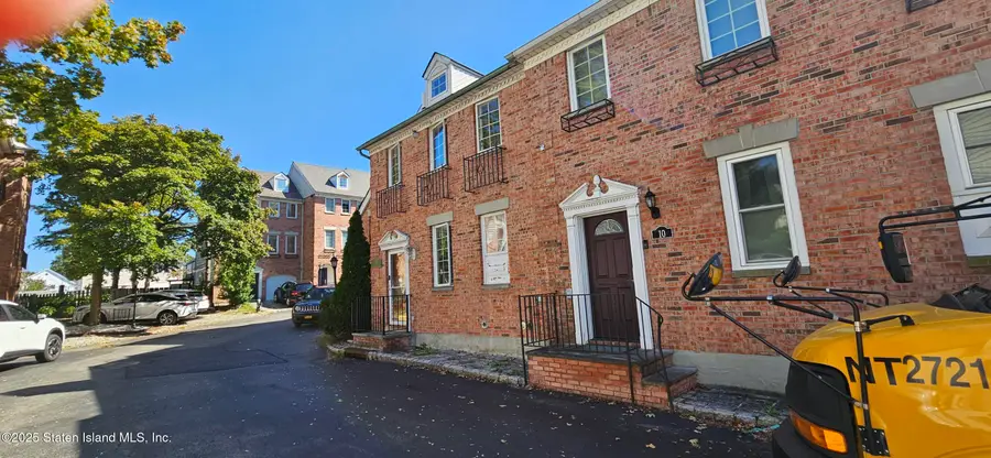 12 Lexington Lane, Staten Island, NY 10308 - Image #3