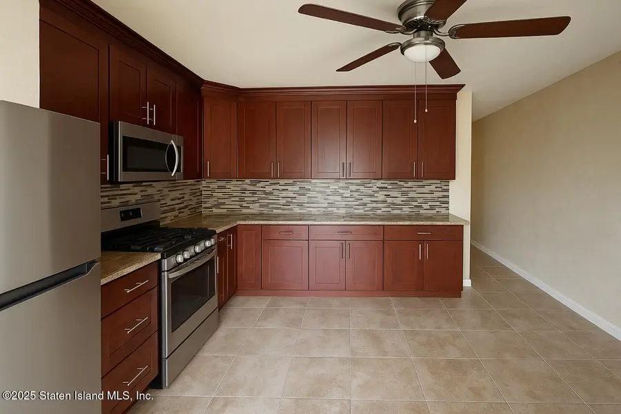 202 Chestnut Avenue, Staten Island, NY 10305 - Image #3