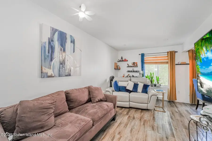 171 Aspen Knolls Way, Staten Island, NY 10312 - Image #3