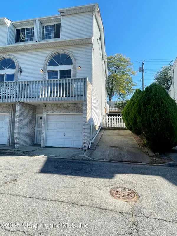 421 Hylan Boulevard, Staten Island, NY 10305