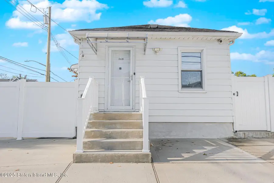 268 Nelson Avenue, Staten Island, NY 10308 - Image #2
