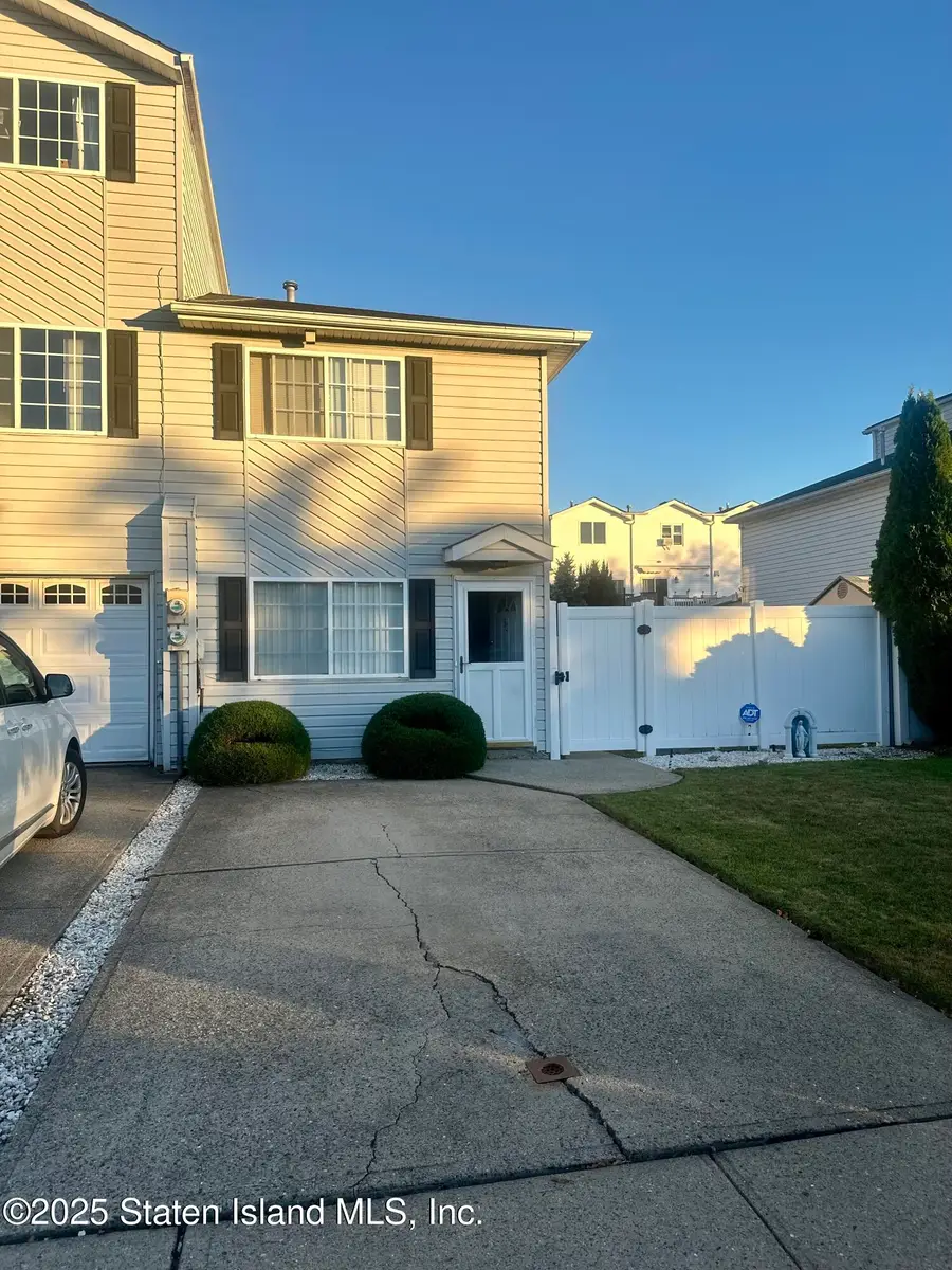 30 Ithaca Street, Staten Island, NY 10306 - Image #2