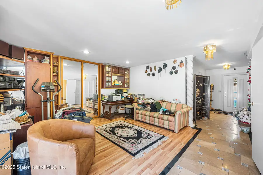 164 Stonegate Drive, Staten Island, NY 10304 - Image #3