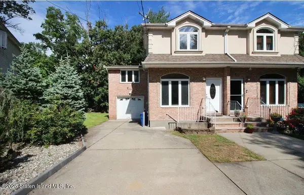 65 Gwenn Loop, Staten Island, NY 10314