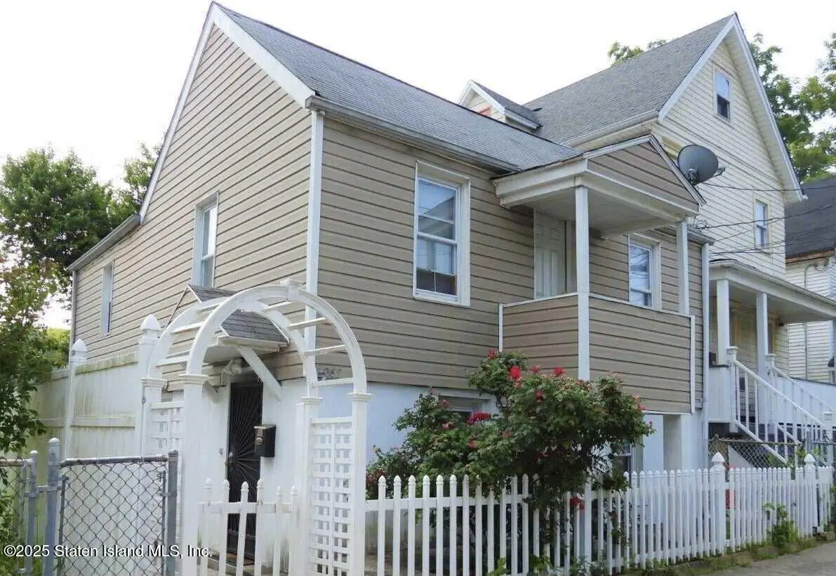 267 Gordon Street, Staten Island, NY 10304 - Image #1