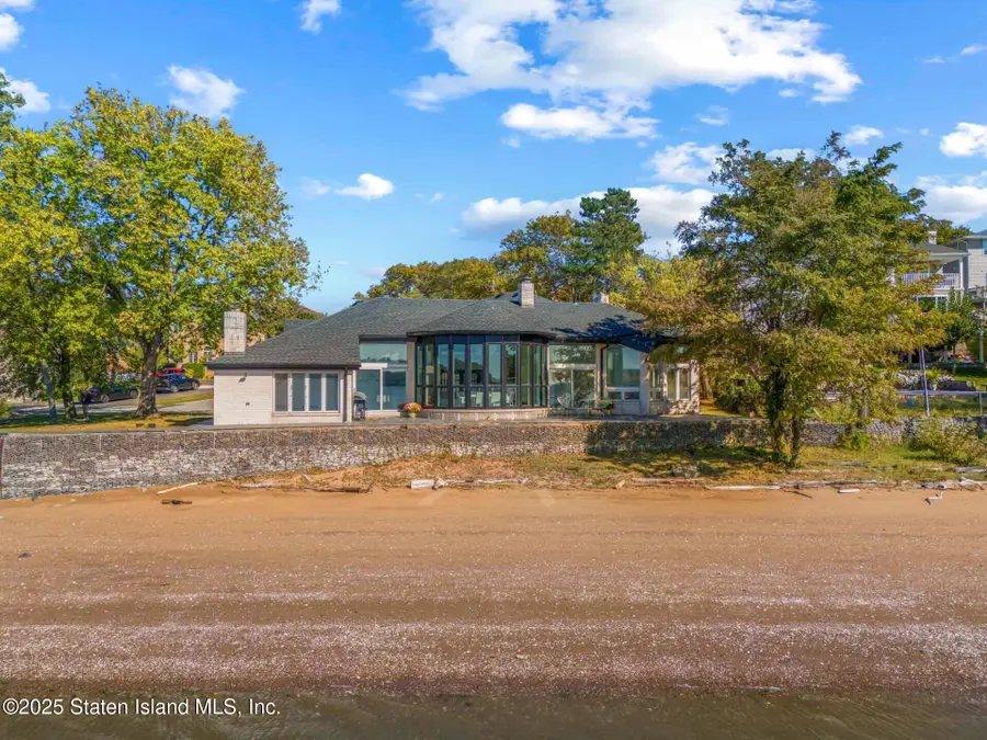 2 Wards Point Avenue, Staten Island, NY 10307 - Image #3