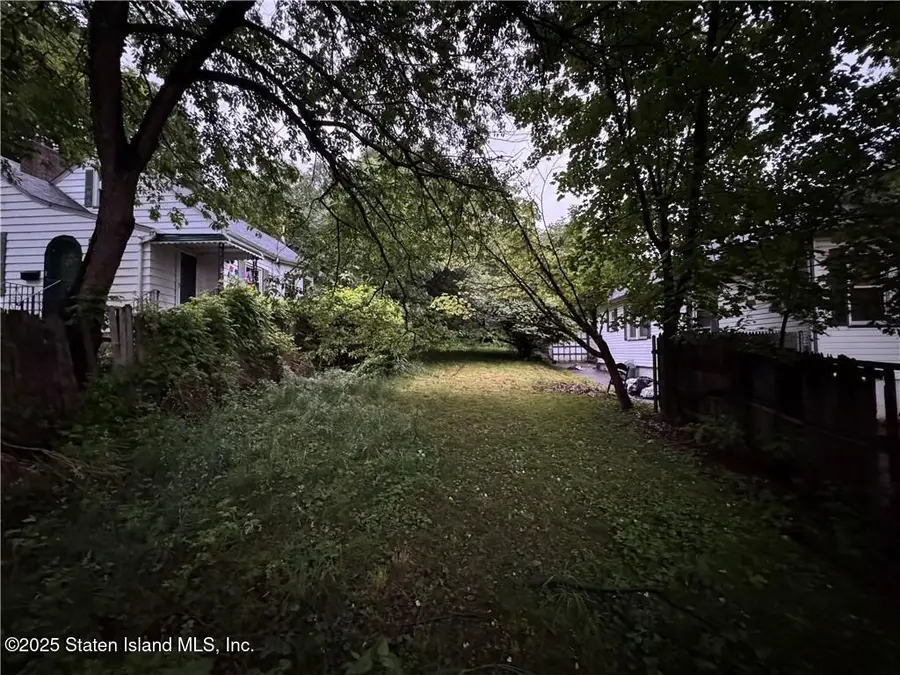 132 Alden Place, Staten Island, NY 10301 - Image #2