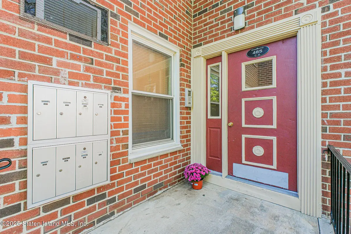 485 Armstrong Avenue #D3, Staten Island, NY 10308 - Image #1