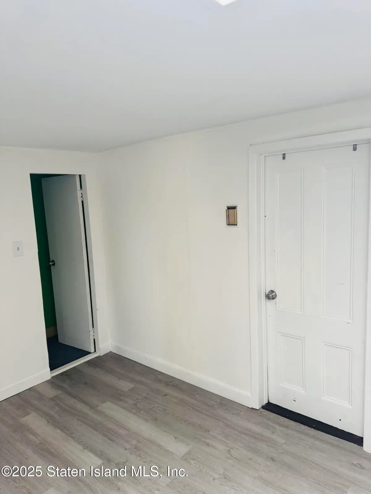 113 Van Pelt Avenue, Staten Island, NY 10303 - Image #1