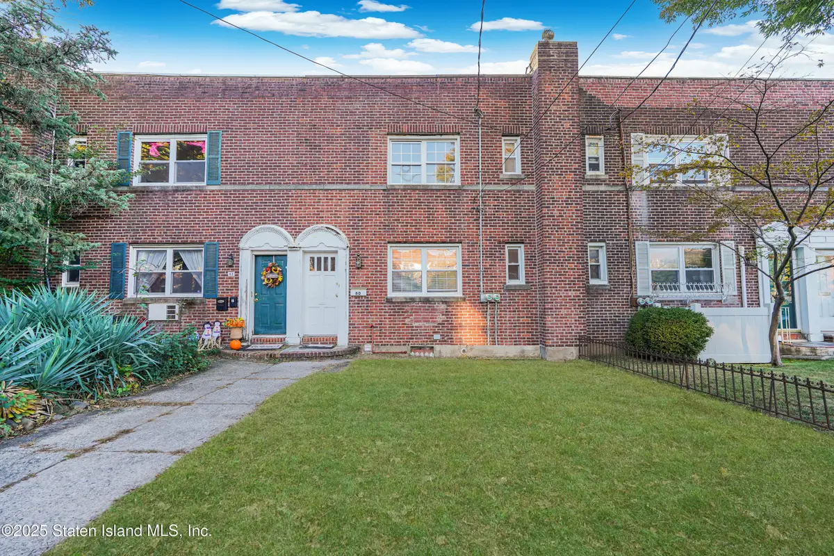 80 Beechwood Place, Staten Island, NY 10314 - Image #1