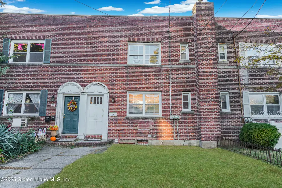 80 Beechwood Place, Staten Island, NY 10314 - Image #2