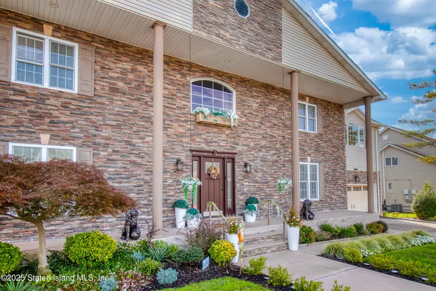 30 Woodvale Loop, Staten Island, NY 10309 - Image #2