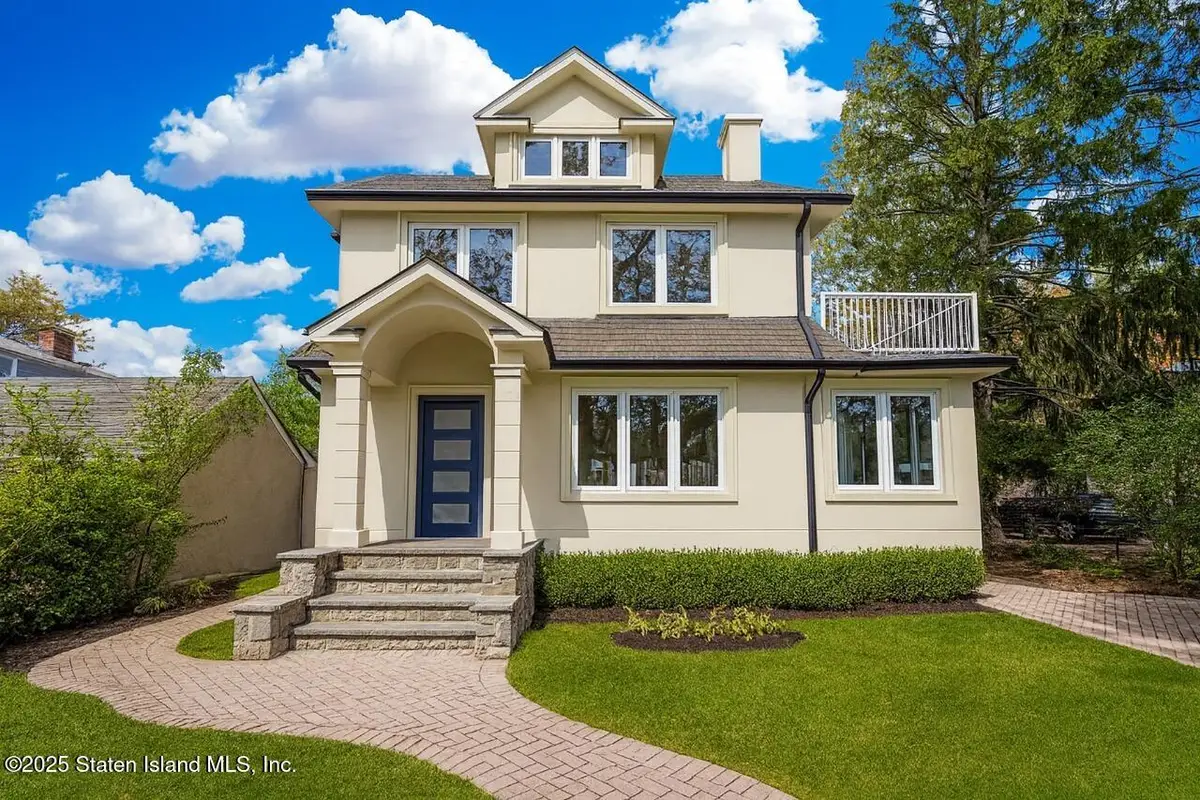 55 Wadsworth Road, Staten Island, NY 10305 - Image #1