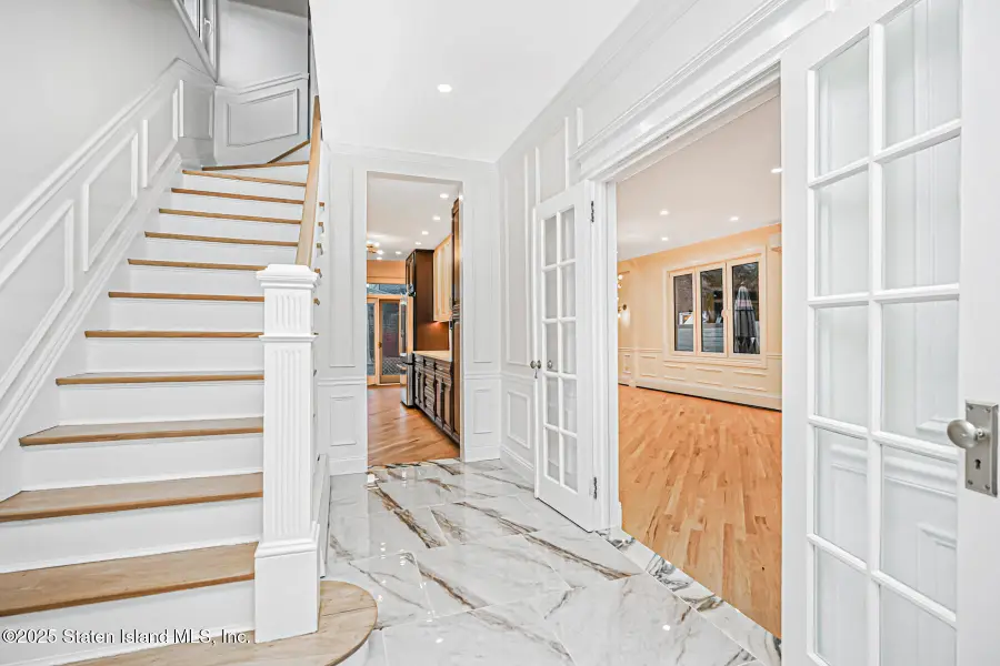 55 Wadsworth Road, Staten Island, NY 10305 - Image #3