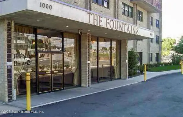 1000 Clove Road #Llc, Staten Island, NY 10301