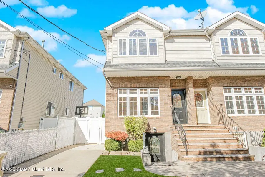 83 Gary Street, Staten Island, NY 10312 - Image #2