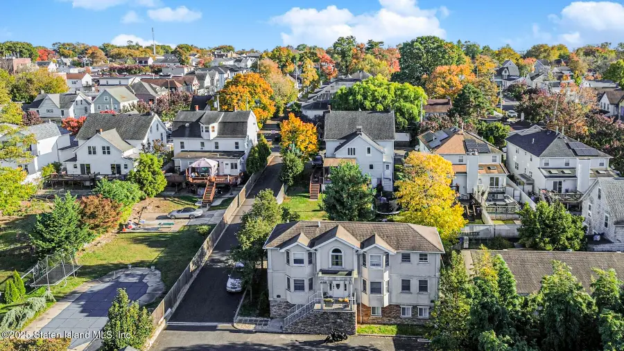 400 Brookfield Avenue, Staten Island, NY 10308 - Image #3