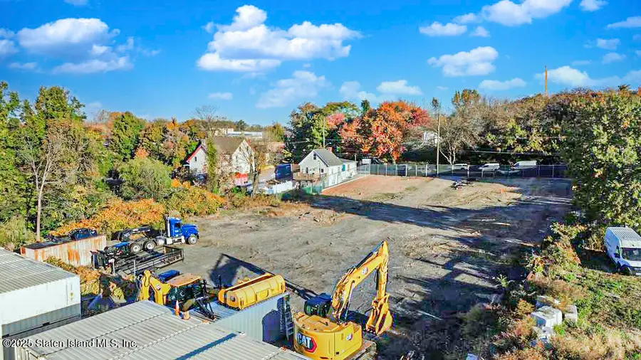 62-72 Androvette Street, Staten Island, NY 10309 - Image #2