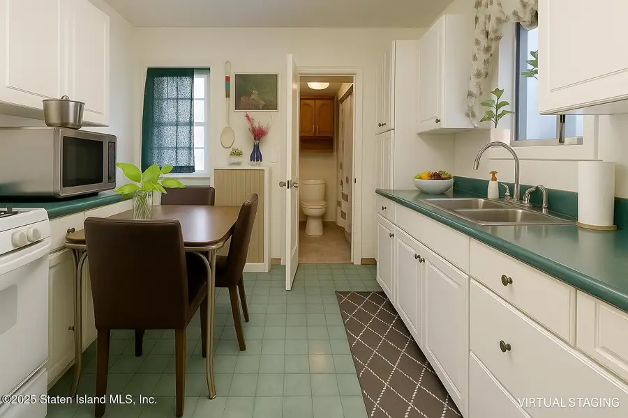 13 Coonley Court, Staten Island, NY 10303 - Image #3