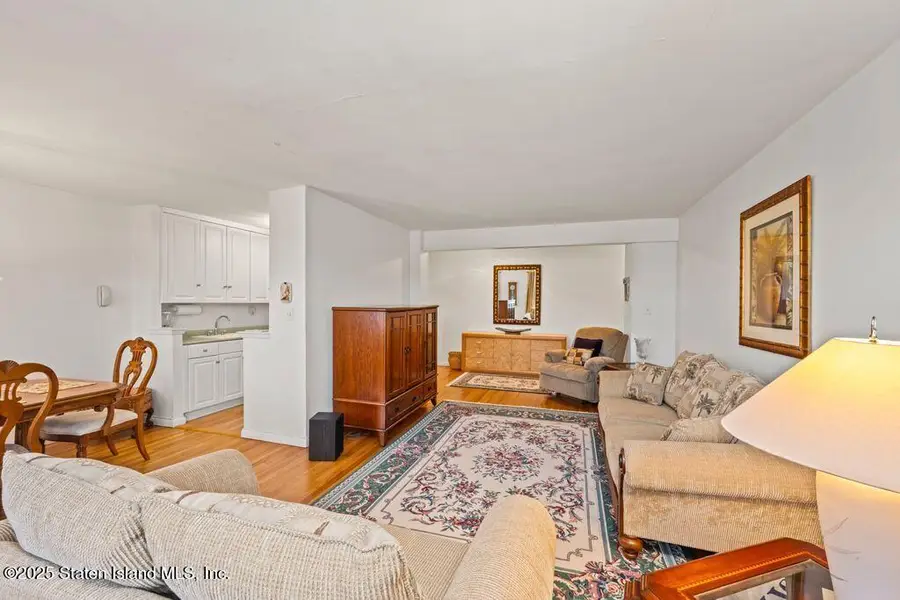 55 Austin Place #7h, Staten Island, NY 10304 - Image #3