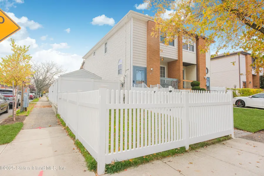 270 Leverett Avenue, Staten Island, NY 10308 - Image #3
