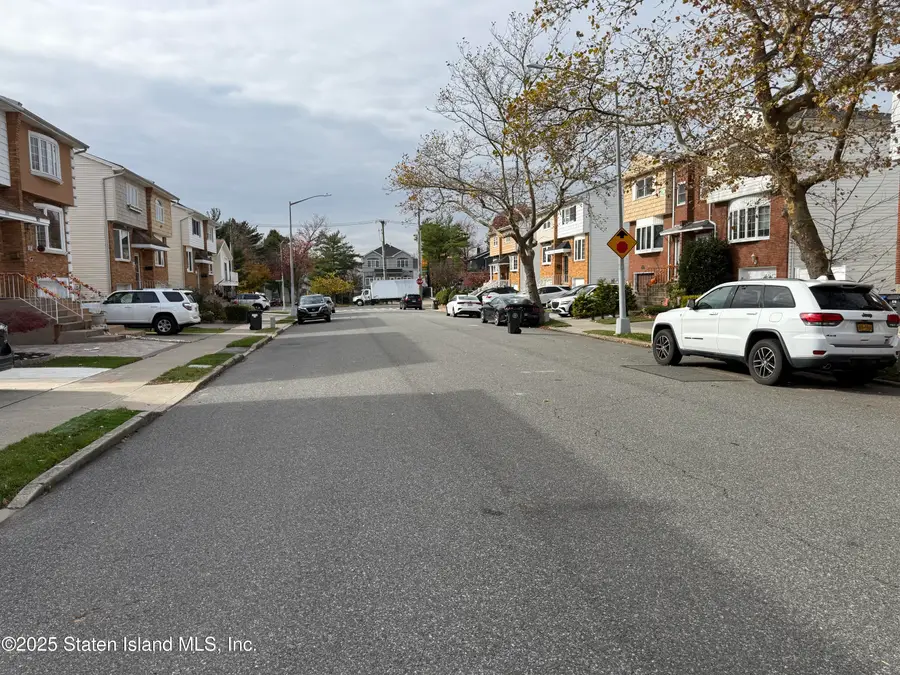 89 Kenmore Street, Staten Island, NY 10312 - Image #3