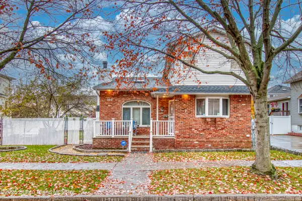 382 Manhattan Street, Staten Island, NY 10307