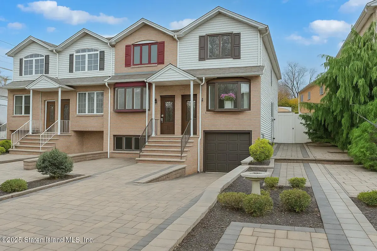 371 Jewett Avenue, Staten Island, NY 10302 - Image #1
