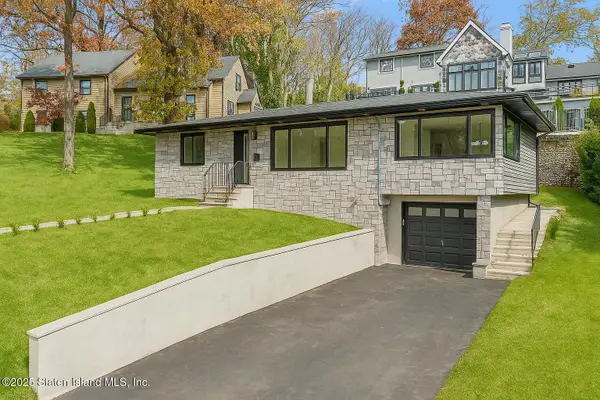 113 Longview Rd, Staten Island, NY 10304