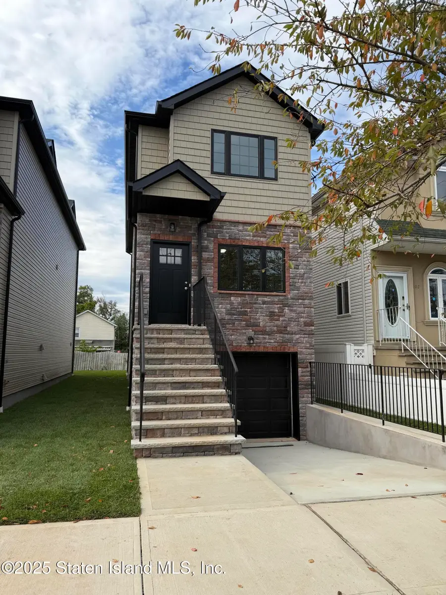 104 Burke Avenue, Staten Island, NY 10314 - Image #2