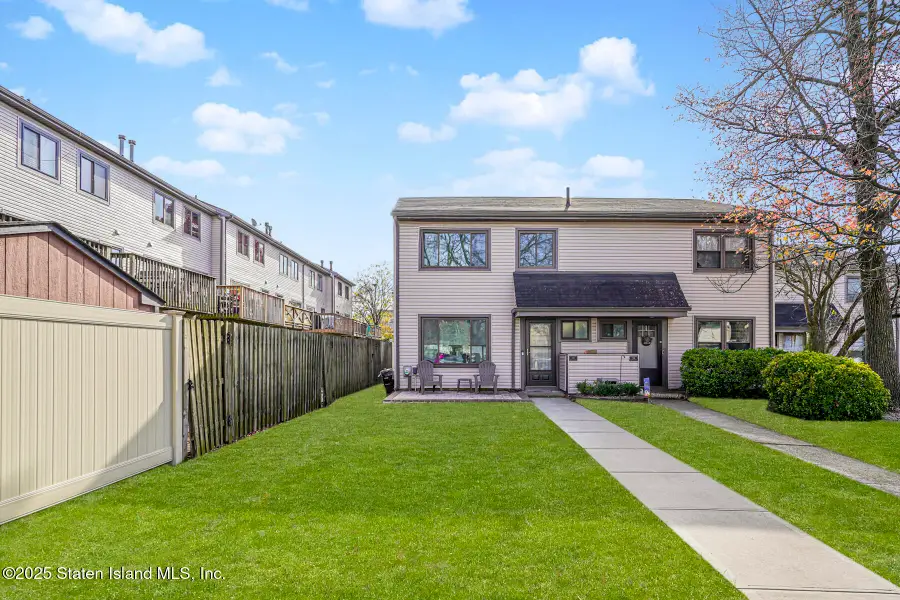 22 Charleston Avenue, Staten Island, NY 10309 - Image #2