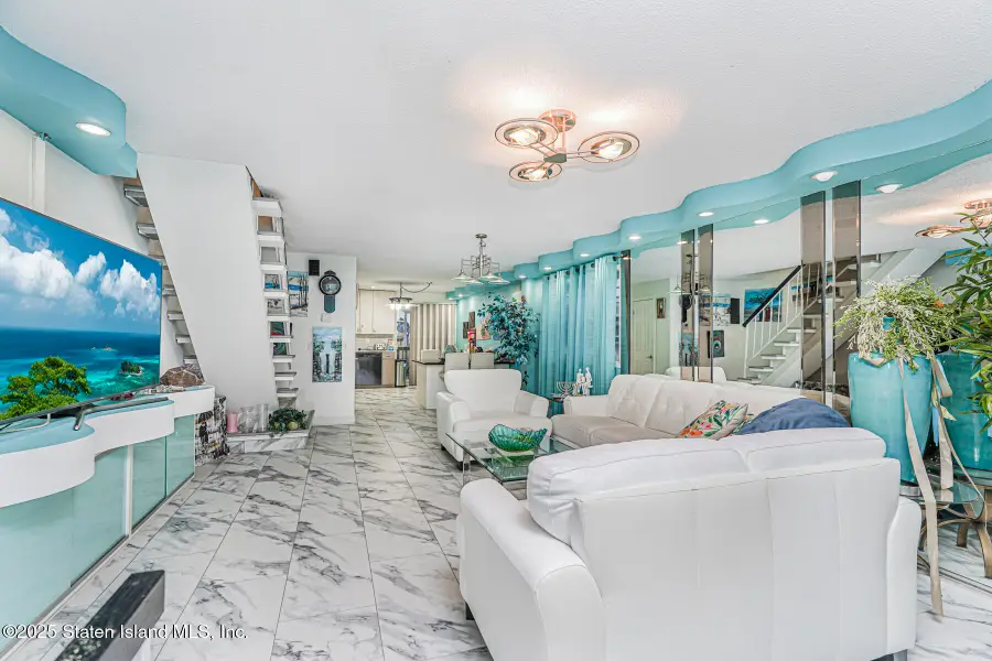 429 Travis Avenue, Staten Island, NY 10314 - Image #3