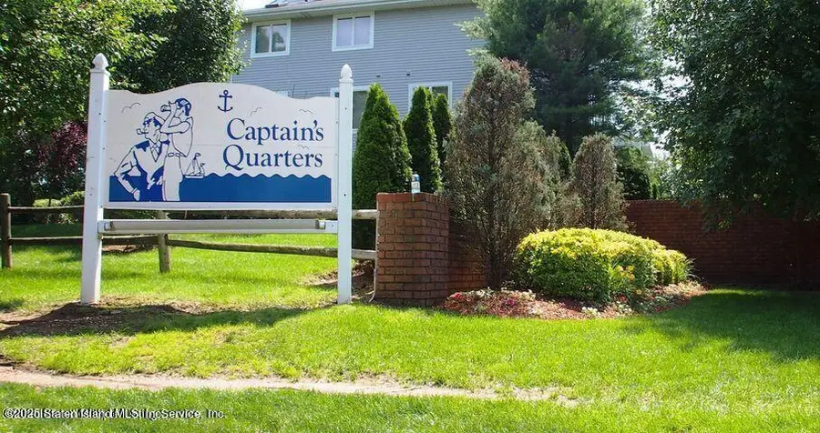 97 Commodore Drive, Staten Island, NY 10309 - Image #3