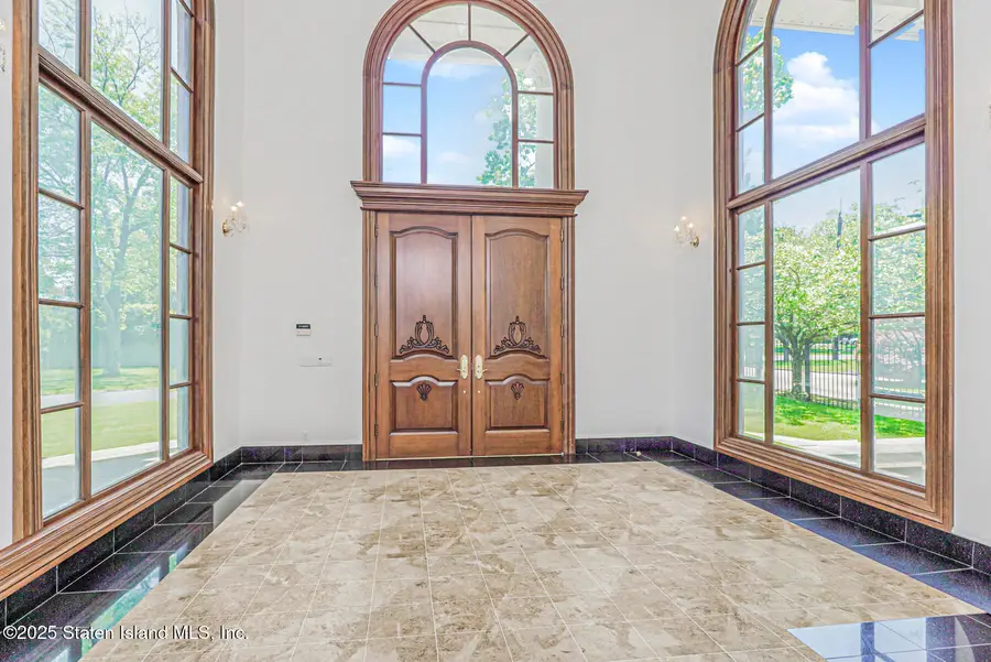 289 Ocean Terrace, Staten Island, NY 10301 - Image #3