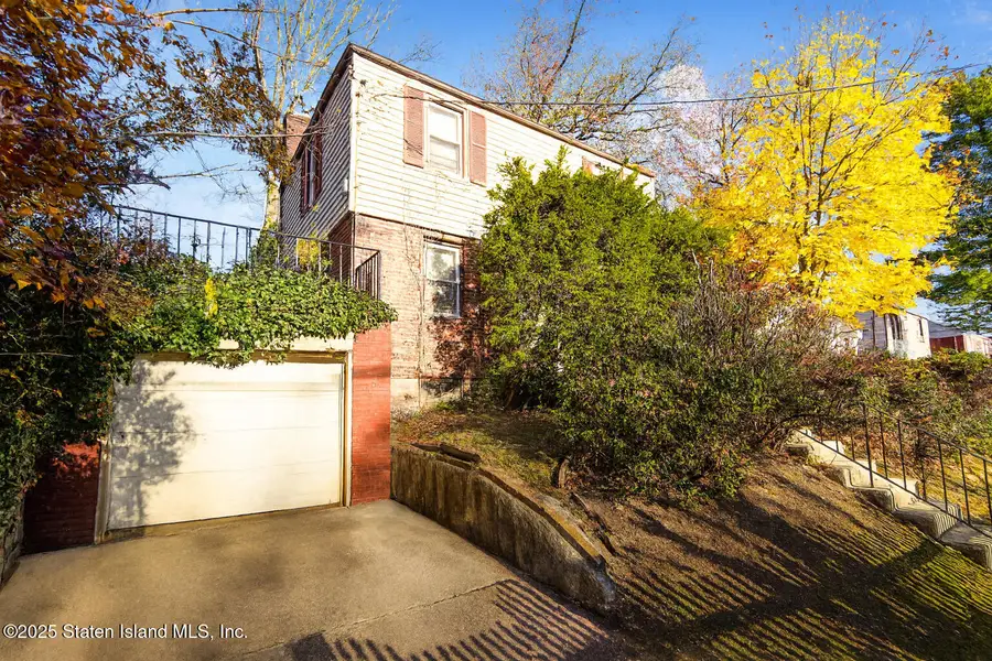 29 Park Hill Avenue, Staten Island, NY 10304 - Image #2