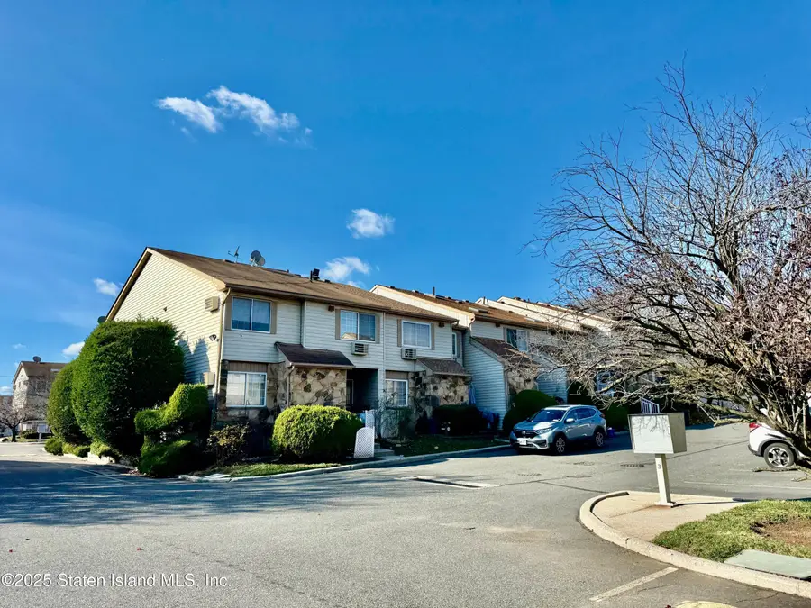 19 Tiger Court, Staten Island, NY 10314 - Image #2