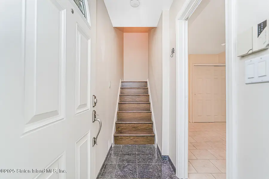 175 Winding Woods Loop #69, Staten Island, NY 10307 - Image #2