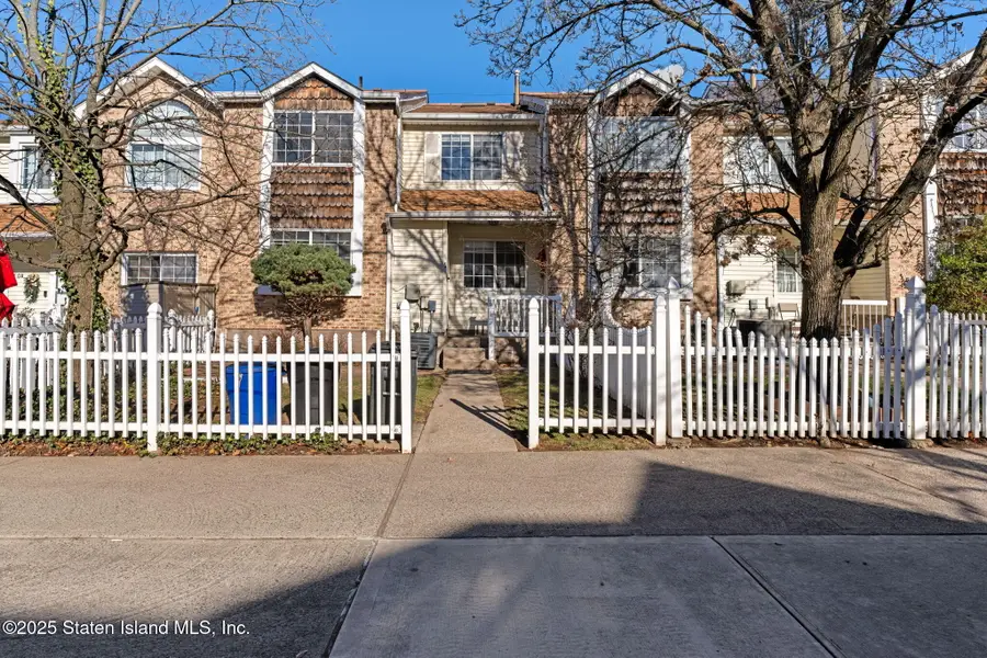 8 Dreyer Avenue #A, Staten Island, NY 10314 - Image #2