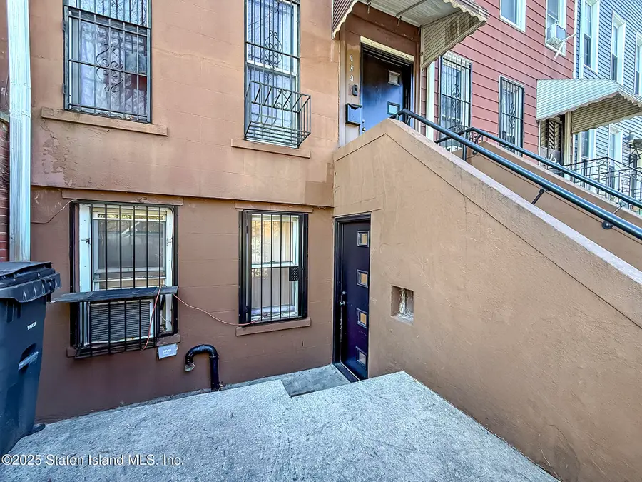 124 Hall Street, Brooklyn, NY 11205 - Image #3