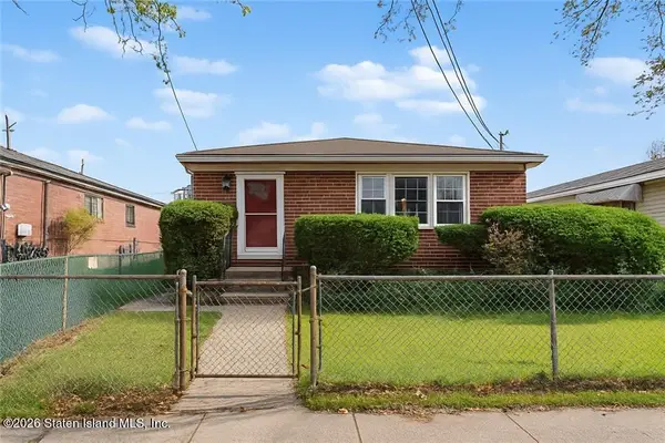 99 Park Hill Circle, Staten Island, NY 10304