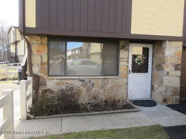 60 Parkview Loop, Staten Island, NY 10314 - Image #2