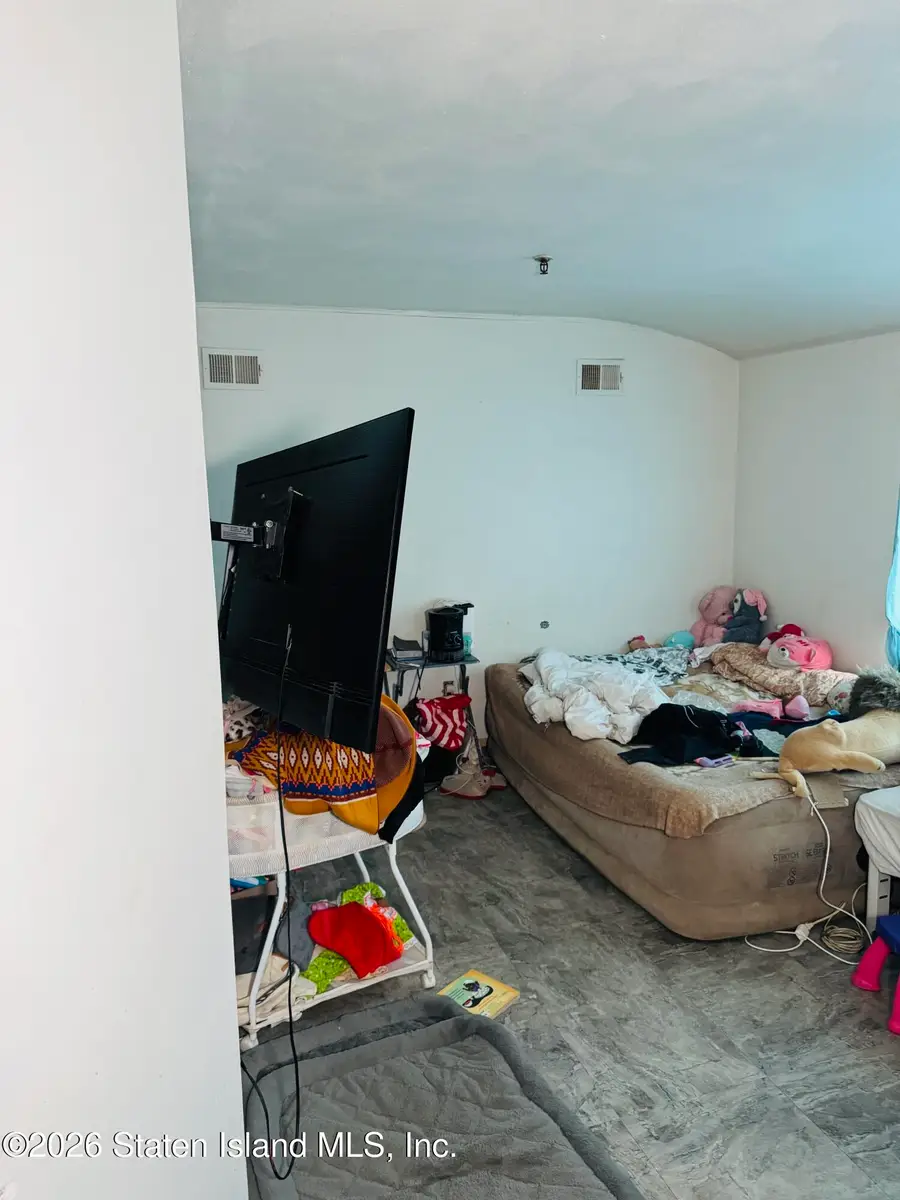 42 Post Lane, Staten Island, NY 10303 - Image #3