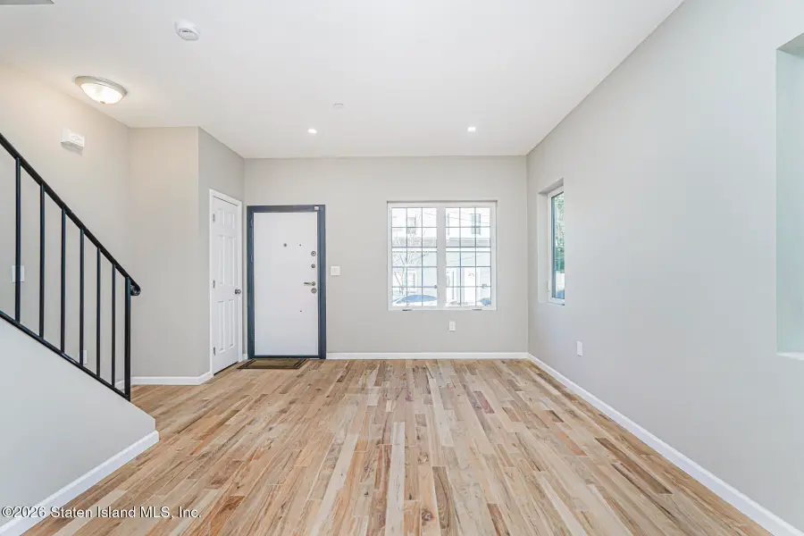 138 Union Avenue, Staten Island, NY 10303 - Image #2