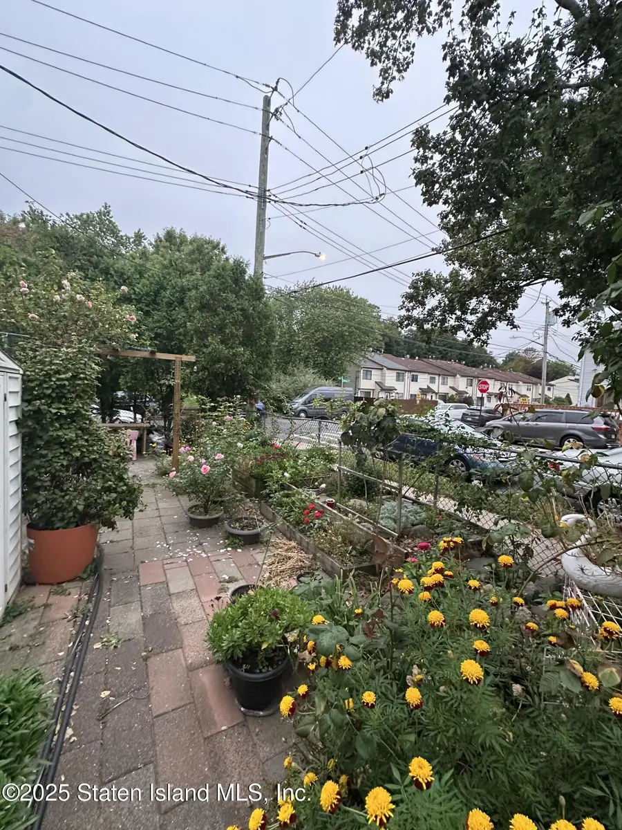 215 Pierce Street, Staten Island, NY 10304 - Image #3