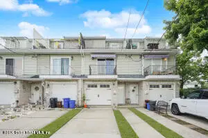 292 Tennyson Drive, Staten Island, NY 10308 - Image #1