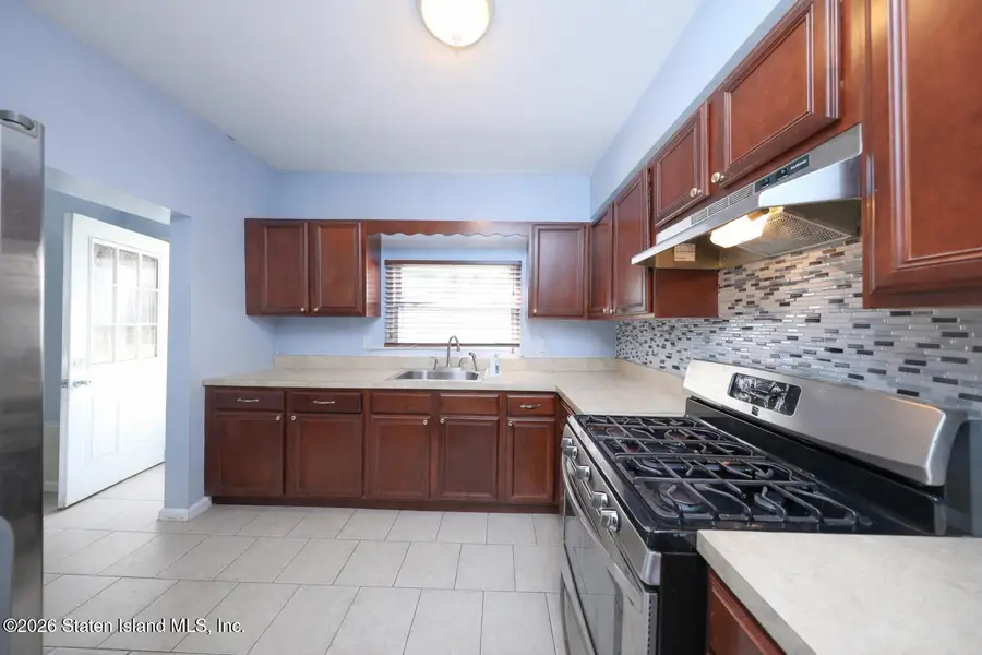 148 York Avenue, Staten Island, NY 10301 - Image #2