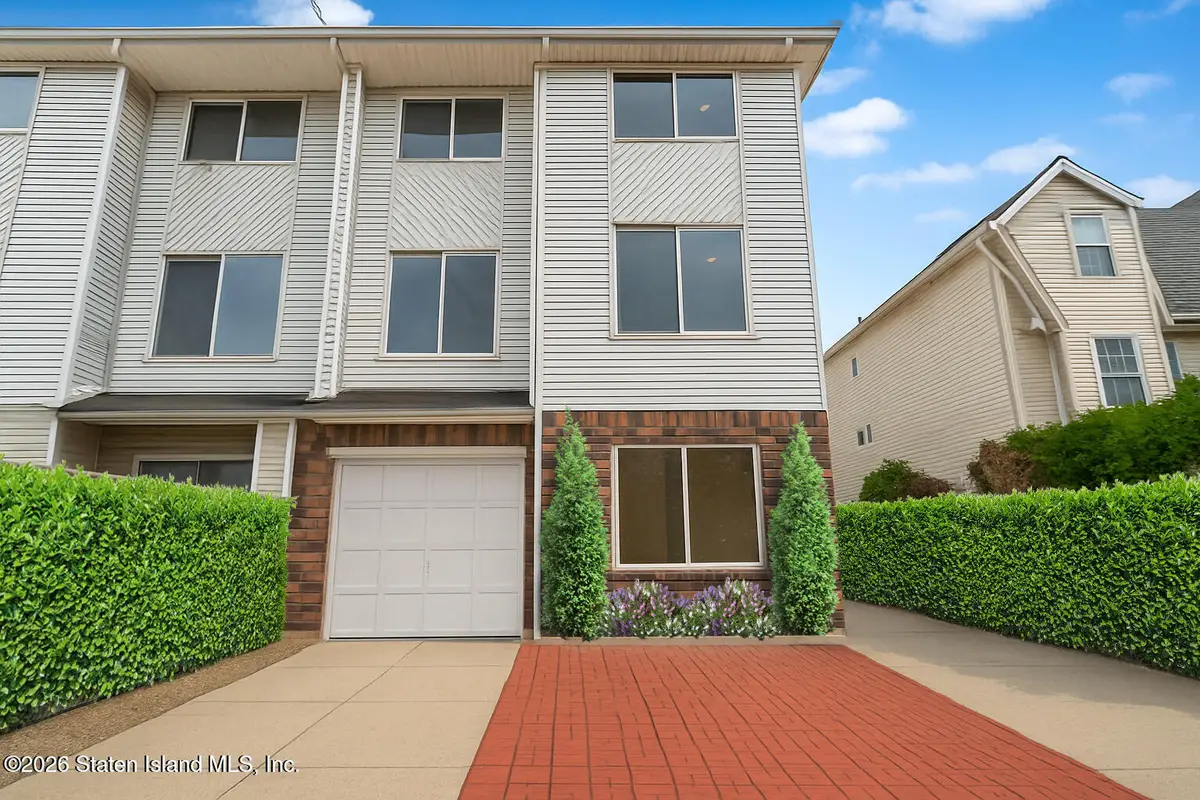 494 Winant Avenue, Staten Island, NY 10309 - Image #1